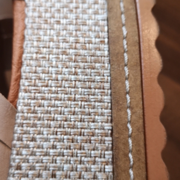 Woven leather platform sandals with leather insole - Picture 14 of 15